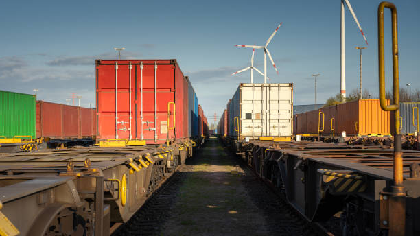patio de maniobras en el puerto de hamburgo - shunting yard freight train cargo container railroad track fotografías e imágenes de stock