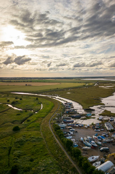 istock River Deben mud tributary flood plain in Suffolk 1405892906