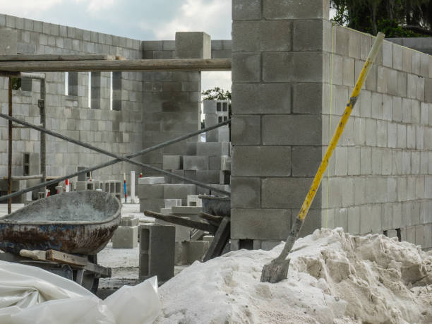 istock Masonry stage of house construction in Florida 1405903812