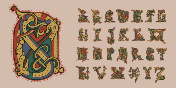 ilustraciones, imágenes clip art, dibujos animados e iconos de stock de alfabeto de iniciales medievales hecho de bestia retorcida, leones, pájaros y patrón en espiral. - text ornate pattern medieval illuminated letter