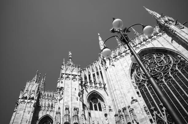 istock Dome of Milan 1406011316