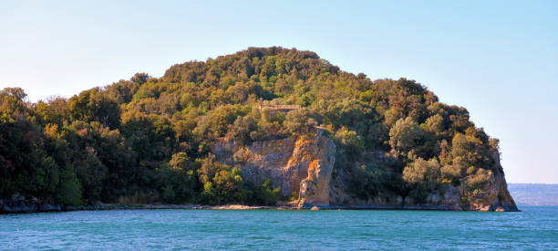 istock lake bolsena viterbo italy 1406050647