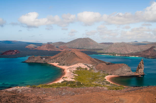 galápagos - isla bartolomé fotografías e imágenes de stock
