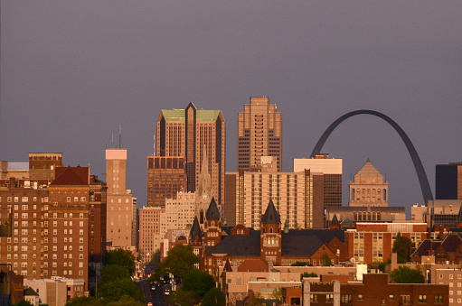 Gateway Arch National Park - Arch & Skyline Late Afternoon