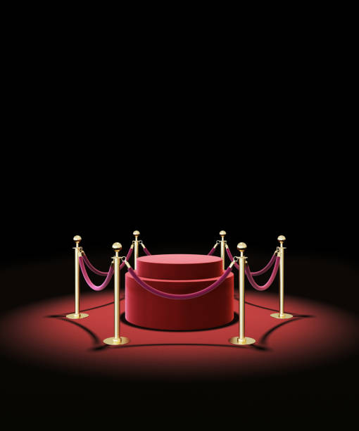 stand podium display producto alfombra de terciopelo rojo valla de cuerda dorado lujo elegante. - vertical ramp fotografías e imágenes de stock