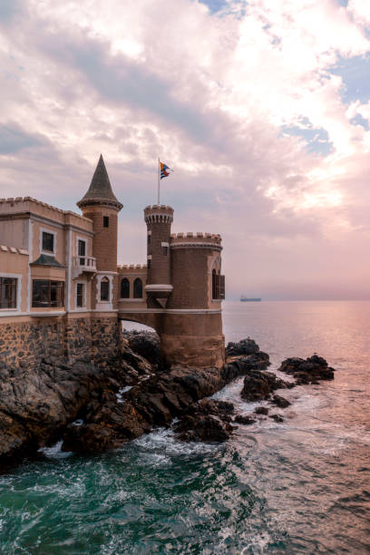 Wulff Castle in Vina del Mar Wulff Castle in the city of Viña del Mar, overlooking the Pacific Ocean vina del mar chile stock pictures, royalty-free photos & images