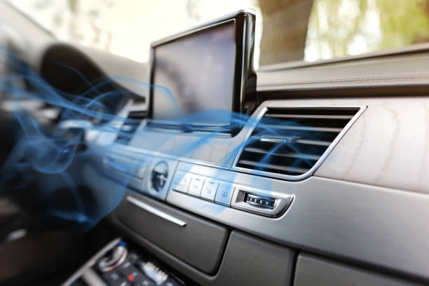 rejilla de ventilación de aire, sale aire fresco. - car dashboard air conditioner driving fotografías e imágenes de stock