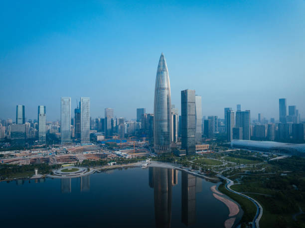 vista aérea da paisagem na cidade de shenzhen, china - shenzhen - fotografias e filmes do acervo