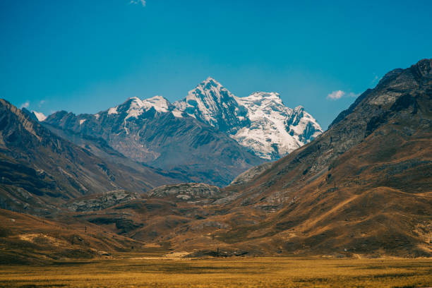 페루, 안데스, 코딜레라 블랑카, 후아스카 국립 공원 - mountain peru cordillera blanca mountain range 뉴스 사진 이미지