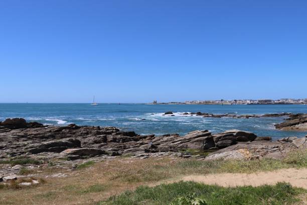 istock Waves at the beach in Quiberon 1406405306