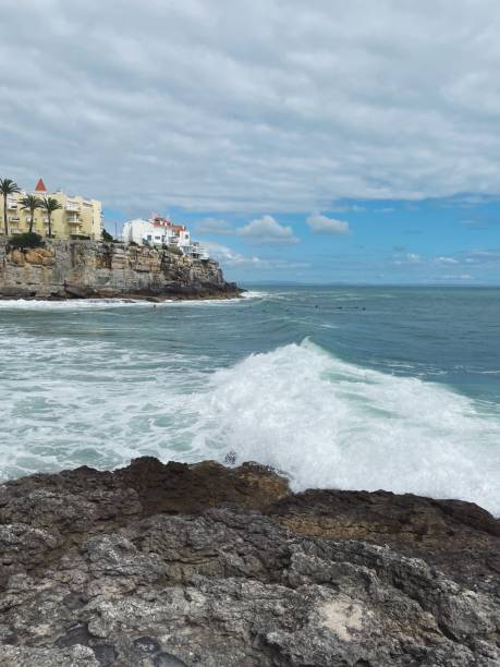 istock View on the ocean and the city on edge 1406408066