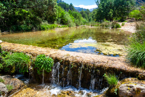 Salto de agua en el río del Parque Natural dels Ports i Beseit, en Catalunya