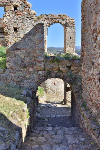 istock Mystras - Ruined Arch 1406430060