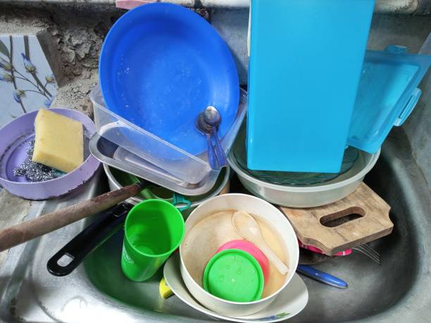 istock wash dirty dishes 1406474242
