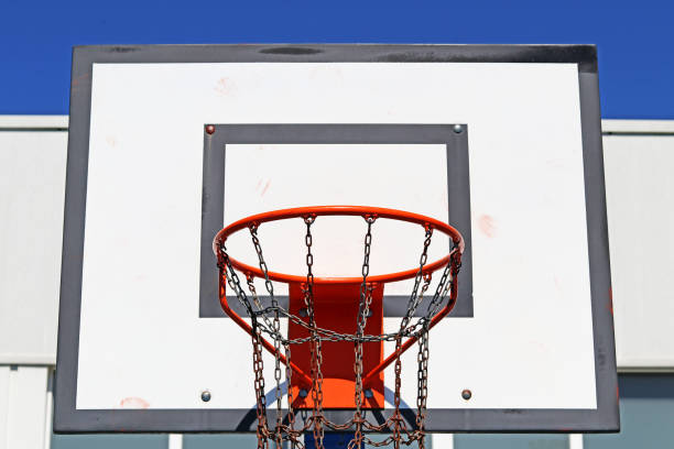 istock Basketball court in a public park 1406475401