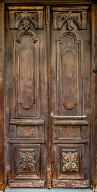 istock door wooden old painted isolated 1406500408
