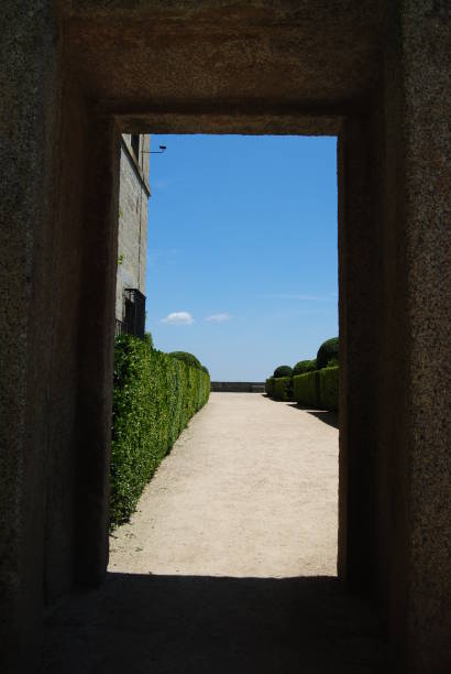 istock El Escorial gardens and fountain 1406567383