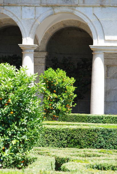 Garden, pond and fountain in el escorial Monastery