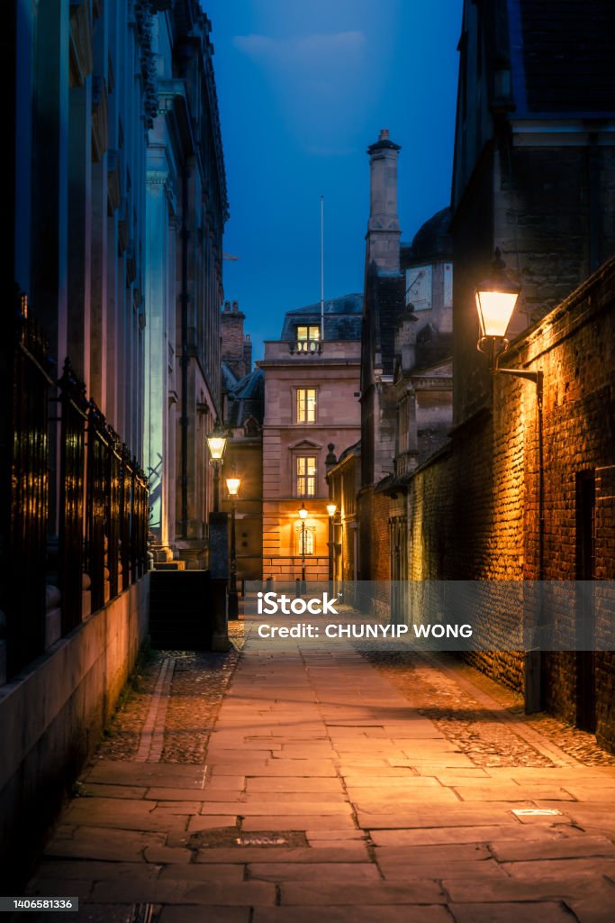 Night scene of Cambridge, UK Alley Stock Photo
