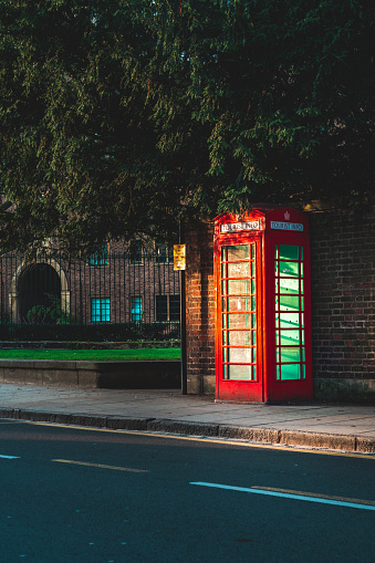 A red telephone booth in the Cambridge town