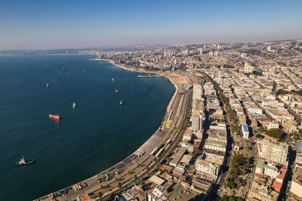 hafenregion valparaiso, chile - seaside industrial stock-fotos und bilder