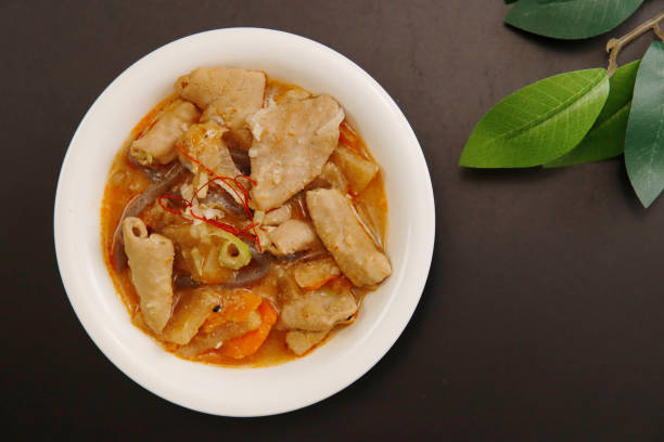 istock Japanese cuisine motsuni with internal organs simmered on the table 1406618740