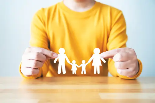 Guaranteed life insurance vs cash value insurance that offer permanent life insurance