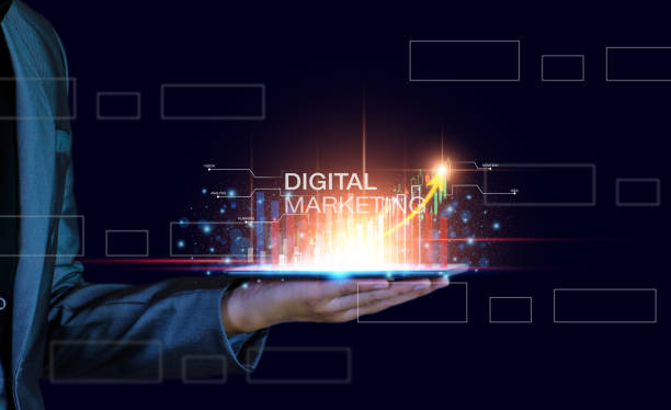 Digital marketing concept. Business man analyzing internet marketing online, business planning, online digital business, online stock market analysis, stock chart upward trend, digital stock trading. concepto de marketing digital. hombre de negocios que analiza el marketing en internet en línea, la planificación comercial, el negocio digital en línea, el análisis del mercado de valores en línea, la tendencia al alza del gráfico de acciones, el co