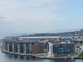 sommerzeit-in-der-stadt-haugesund-in-norwegen.jpg?b=1&s=170x170&k=20&c=pR11h05Z_EbbbEZhx7Aa0zRtKdTY34WdHI4h4jcnDH8=