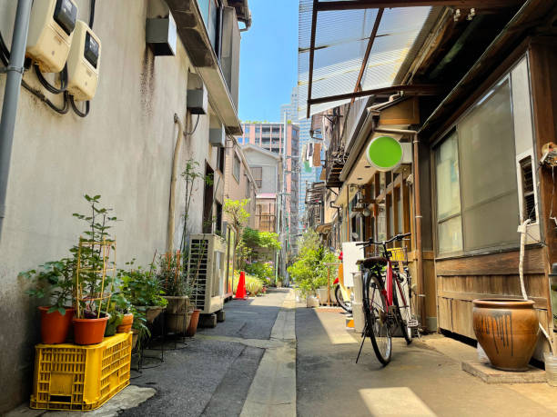 Hot summer day in tokyo hi-res stock photography and images - Alamy