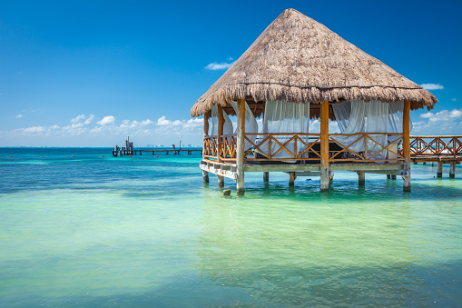 Relajante Palapa en el mar Caribe - Isla Mujeres, Cancún -México photo