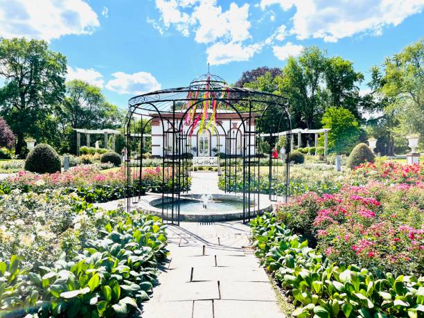 istock Iron Rack in Botanical Garden Frankfurt 1406857489