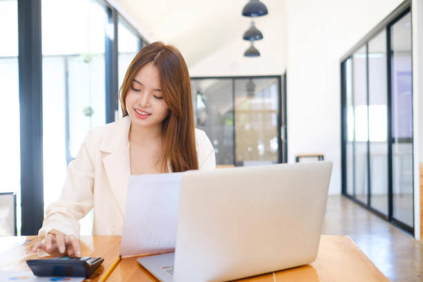 istock Businessman analyse investment marketing data. 1406862053