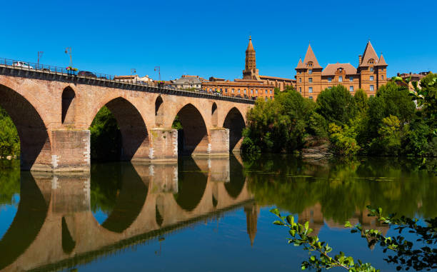 istock Montauban with bridge and river Tarn in Tarn-et-Garonne 1406868610