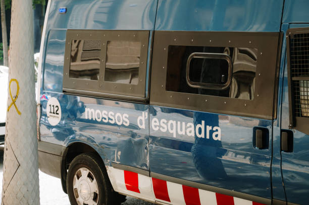 istock Catalonian police van 1406873546