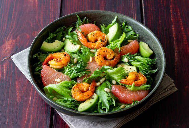 istock Salad with shrimp, grapefruit, avocado and nuts. Healthy eating. Diet. 1406885567