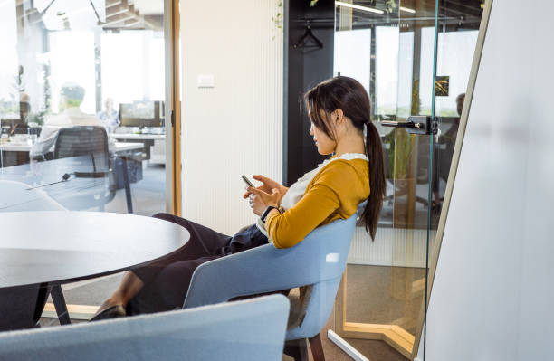 istock Businesswoman working in the office 1406902538