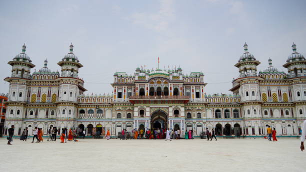 palazzo natale di sita mata di janakpur - janakpur foto e immagini stock