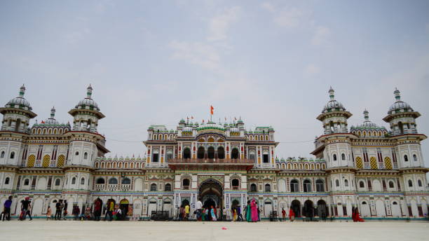 palazzo natale di sita mata janakpur - janakpur foto e immagini stock