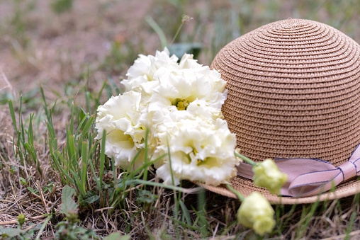 Hat and flowers