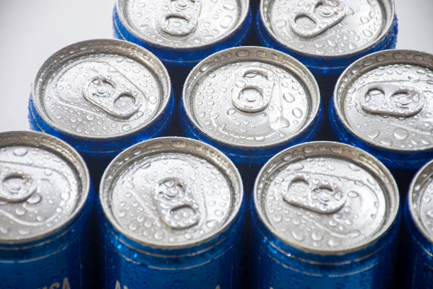 istock Wet beer can seal macrophoto 1406945289