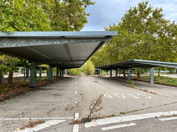 istock Abandoned parking lot in Madrid 2 1406996213