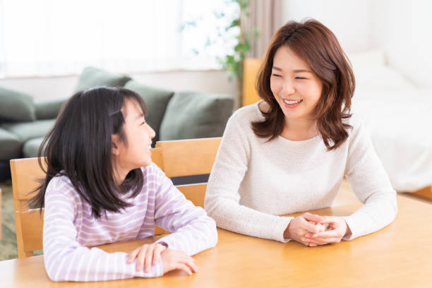istock asian mother and daughter 1407022483