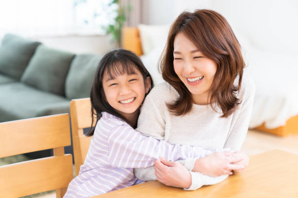 istock asian mother and daughter 1407022541