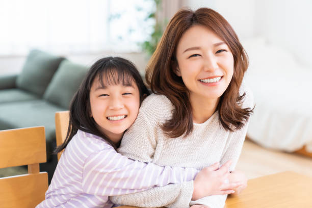 istock asian mother and daughter 1407022573