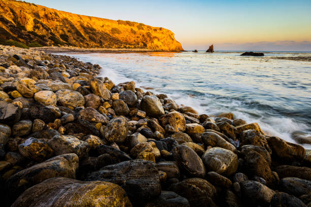 istock Vicente Bluffs as the Sun Sets Behind Me 1407025512