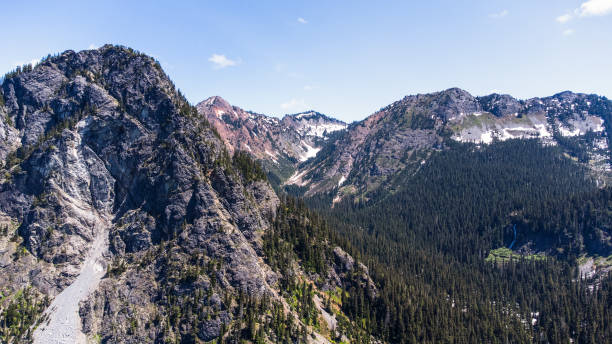 north cascades, washington, dal pacific crest trail (pct) - north cascades national park awe beauty in nature cloud foto e immagini stock