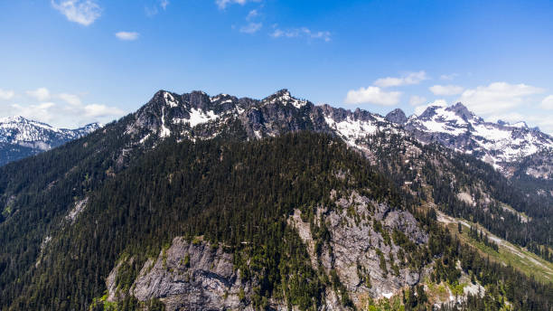 north cascades, washington, dal pacific crest trail (pct) - north cascades national park awe beauty in nature cloud foto e immagini stock