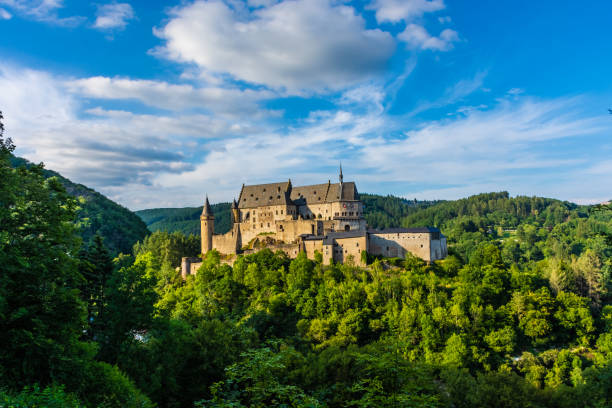 Castle of Vianden in Luxembourg The medieval castle of Vianden, Luxembourg vianden stock pictures, royalty-free photos & images