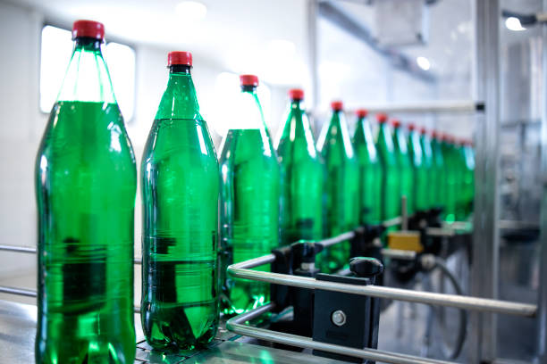 istock Bottling plant and sparkling water production on conveyor belt machine. 1407098651